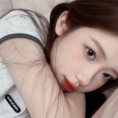 默默的我，不默默的我们